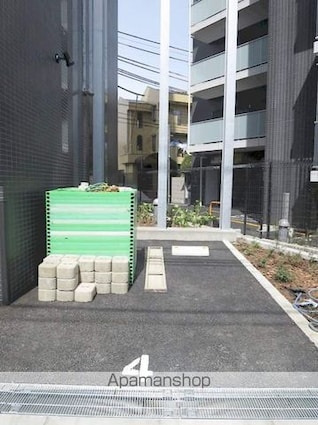 東京都葛飾区青戸２丁目[1K/20.16m2]の駐車場2