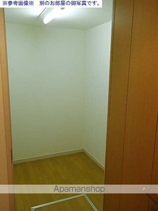 東京都新宿区河田町[1K/51.86m2]の収納