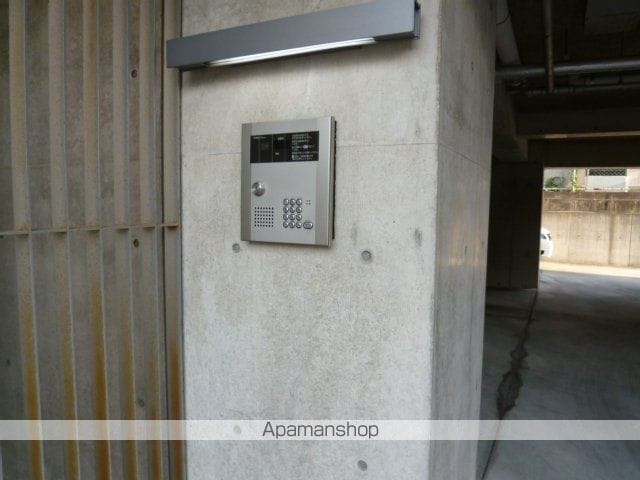 CELLの玄関写真