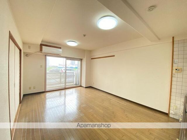 香川県高松市伏石町[3LDK/70.68m2]のリビング・居間