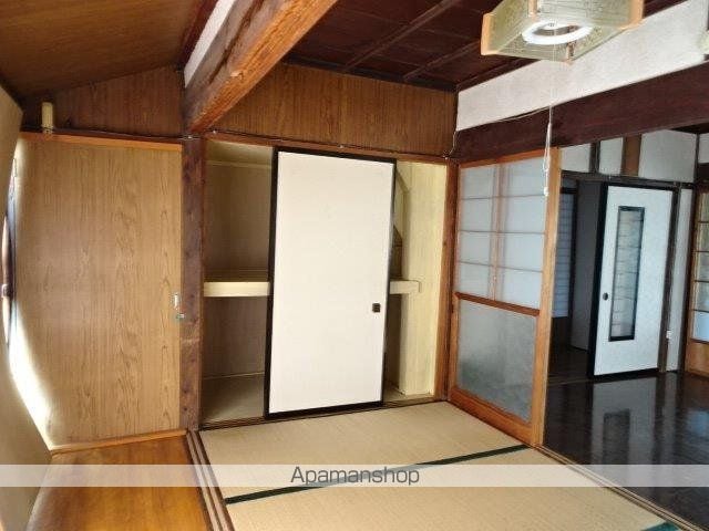 島田市 2階建 築54年の内装写真