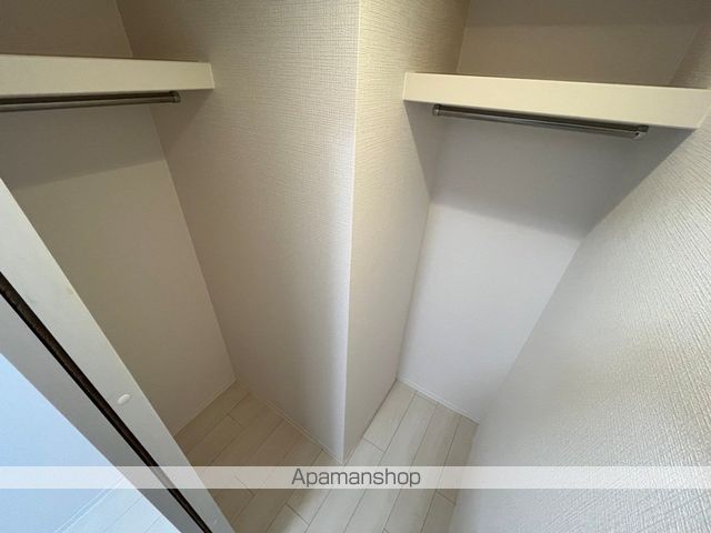 KRYSTAL FIMETHII番館の内装写真