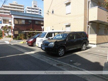 和歌山県和歌山市木広町５丁目[2LDK/60.88m2]の駐車場1