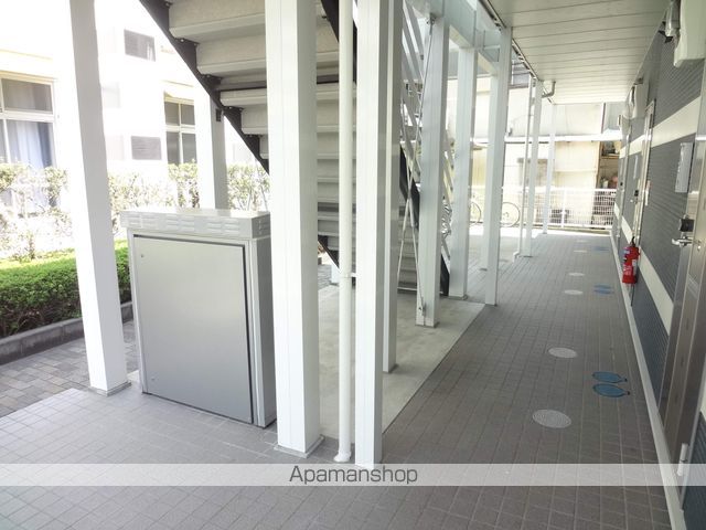 レオネクストOHIVの玄関写真