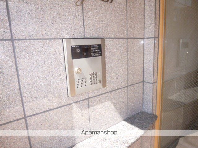 翠城IIIの玄関写真