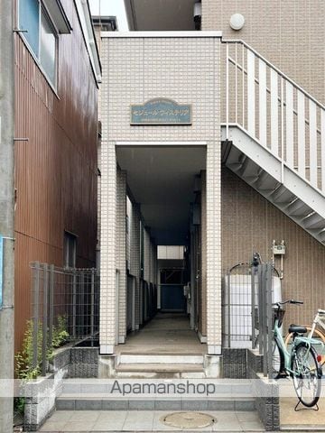 セジュールウィステリアの玄関写真