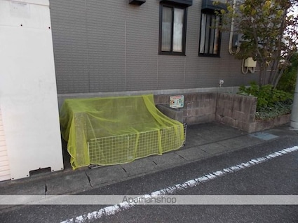 ハートピア北棟[2LDK/61m2]の共用部1
