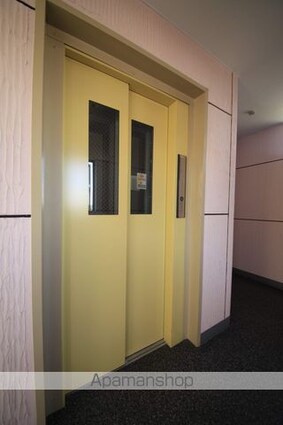 山本ビル[1LDK/52.34m2]の共用部2