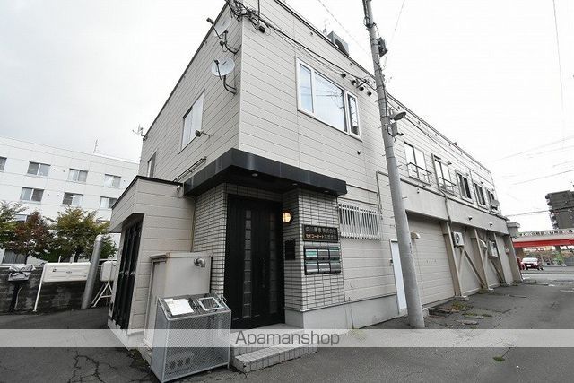 中商マンションの外観写真