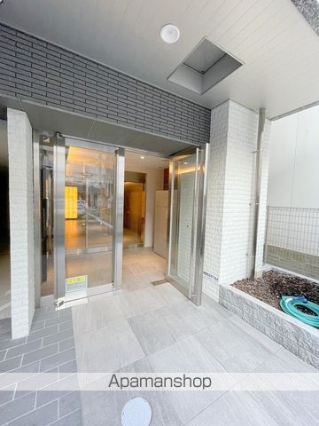FORREALIZE南堀江ヴィータの玄関写真