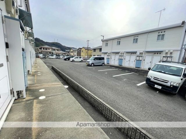 レオパレス中浜[1K/26.08m2]の駐車場