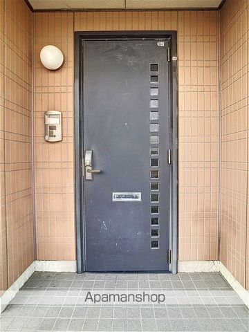 東海道・山陽新幹線 新富士駅 徒歩25分 2階建 築22年の玄関写真
