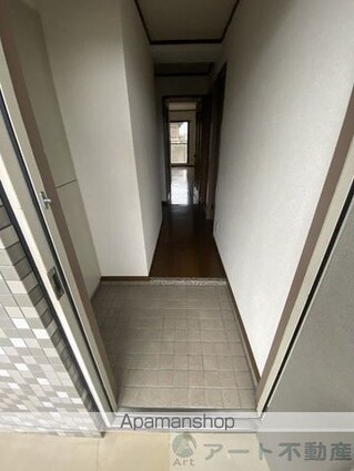 ノーブル道後[3LDK/69.33m2]の玄関
