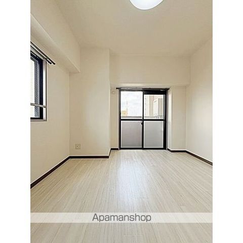 ヒルズ丸和の内装写真