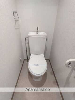 東京都世田谷区下馬２丁目[1K/20.3m2]のトイレ