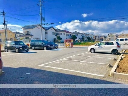 プチシャンブルいずみⅠ[3DK/54.66m2]の駐車場