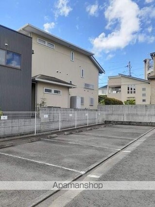 ラフィネ花水木[2LDK/53.51m2]の駐車場1