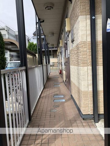 レオパレスネイティブIIIの玄関写真