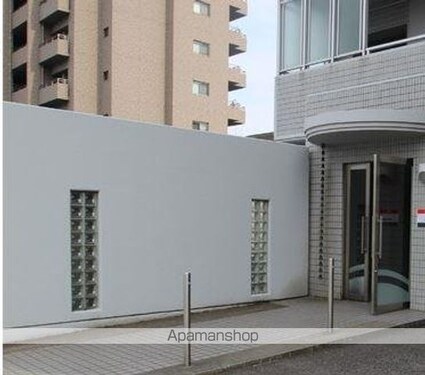 リッシュメゾン[3LDK/63.8m2]のエントランス