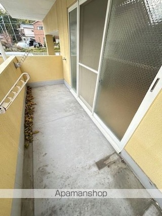 メゾン・ド・コート[1R/30m2]のバルコニー