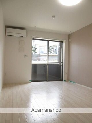 愛媛県四国中央市中曽根町[1K/30.87m2]のリビング・居間