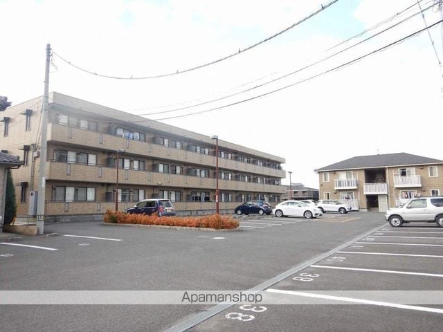 リバーパーク A棟の外観写真