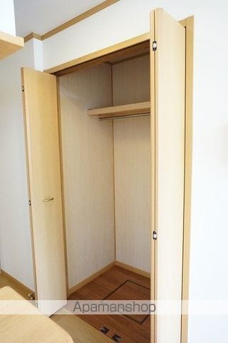 デフィーOOGIの内装写真