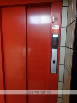 和歌山県和歌山市西高松１丁目[1R/18m2]のロビー1