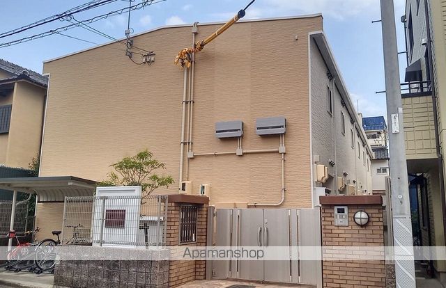 レオパレス鶴羽の外観写真