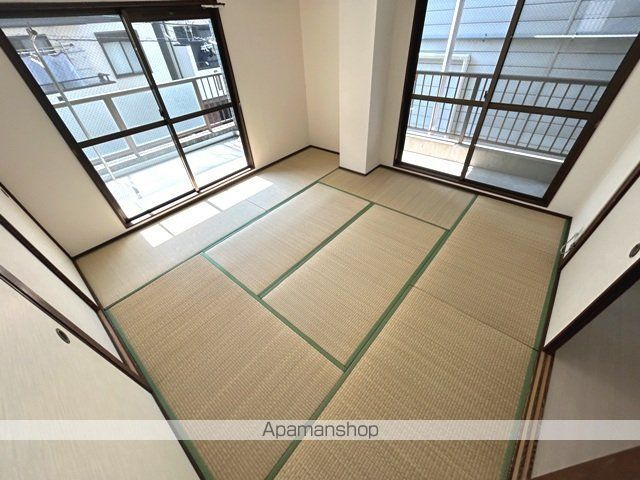 シャンポール今里II番館の内装写真