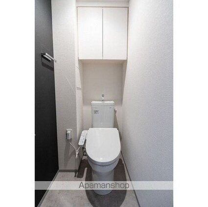 コンフォリア・リヴ北新宿[1DK/25.1m2]のトイレ