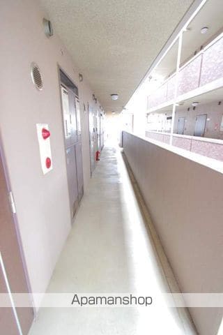 ソレアードIIの玄関写真