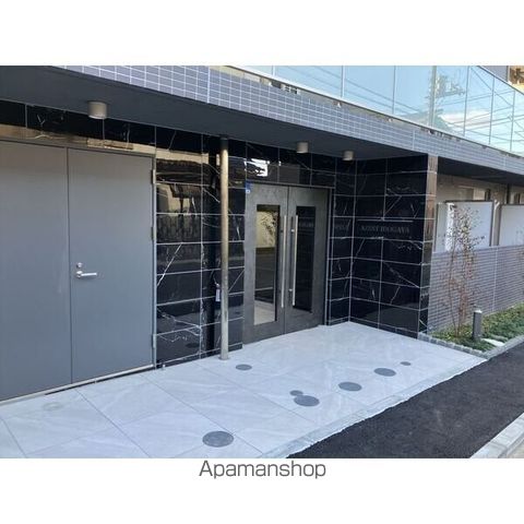 AZEST井土ヶ谷の玄関写真