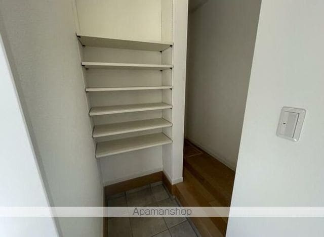 コート辻邑2の内装写真