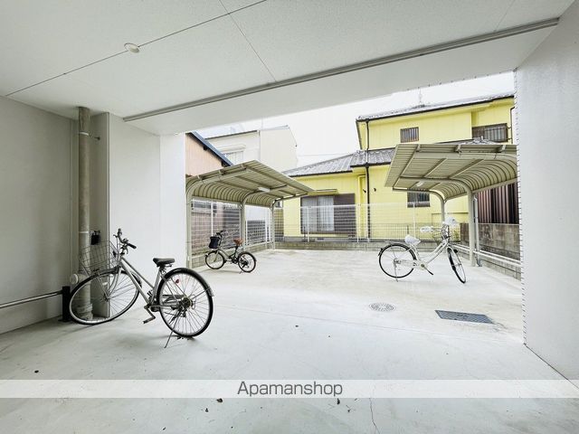 AVANTI ARATAMABASHIの玄関写真