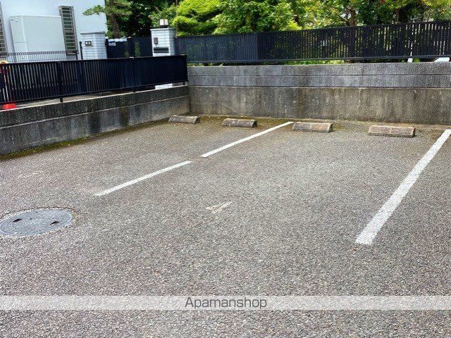 レオパレスオーシャンの玄関写真