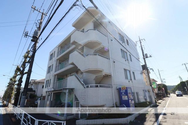 カーサフィオナの外観写真