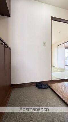 サンボナール温品　Ａ棟[2LDK/61.6m2]の玄関