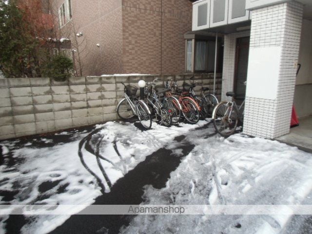 アビアシオン壱番館の玄関写真