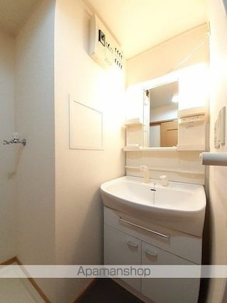 ベルパークＡ[1LDK/42.37m2]の洗面所