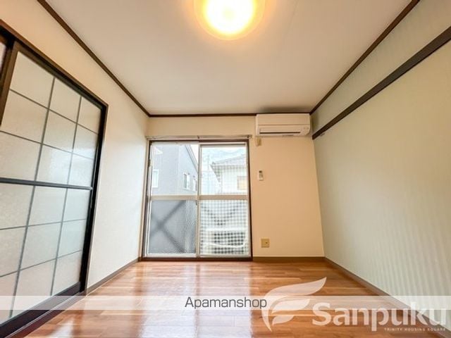 フレグランス有光 A棟の内装写真