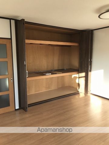 泰山ハイツの内装写真