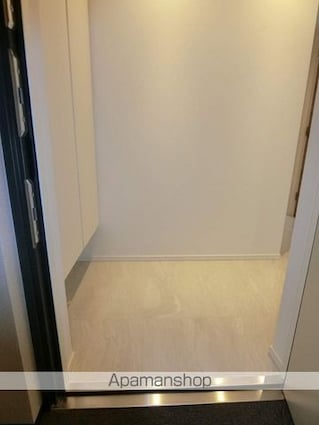 カーサスプレンディッド一番町[1R/27.82m2]の玄関
