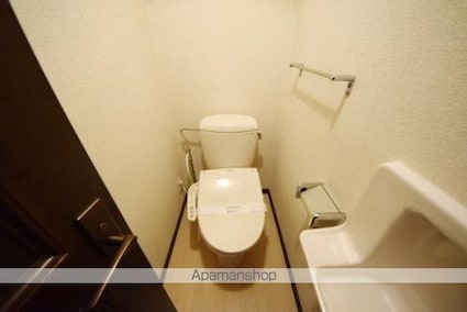 ＴＫフラッツ梅ヶ丘（Ａ棟）[3LDK/101.93m2]のトイレ