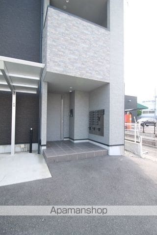 LIEN国富の玄関写真