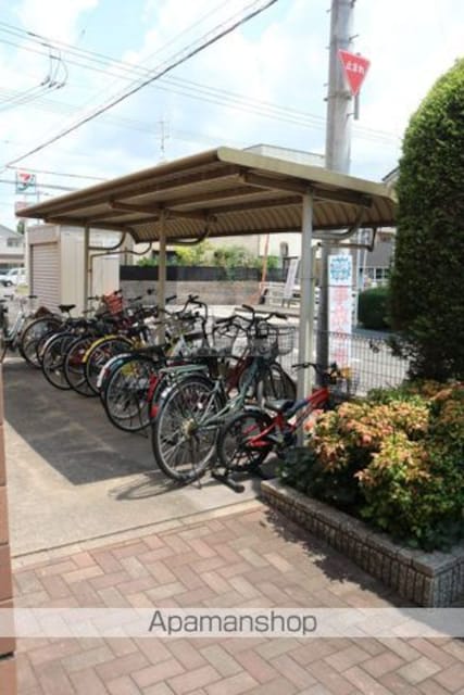 カームネスト[3LDK/58.32m2]の共用部1