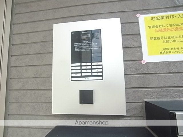 ラファージュ東海通の玄関写真