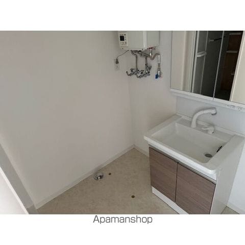 アルファスクエア福住2条の内装写真