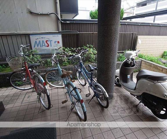 ファースト岩倉の外観写真