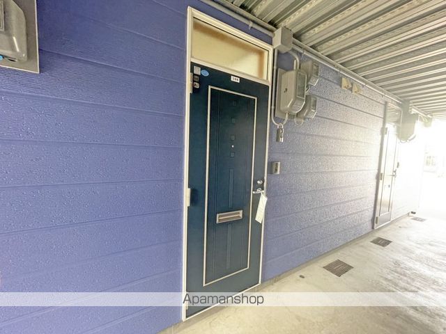 メイプルタウンIIの玄関写真